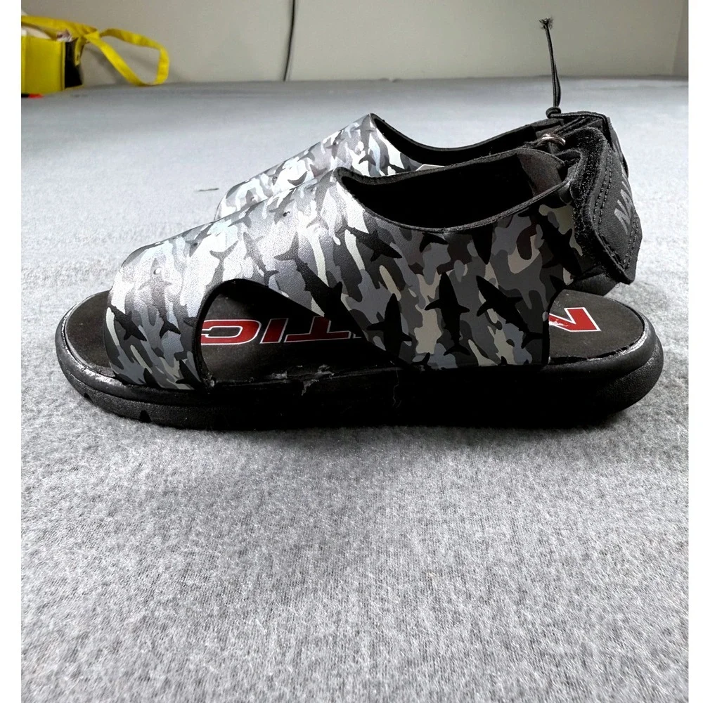 NWT Nautica Orca Toddler Boys Shark Camo Sandals Size 9 Black Grey‎ Water Shoes